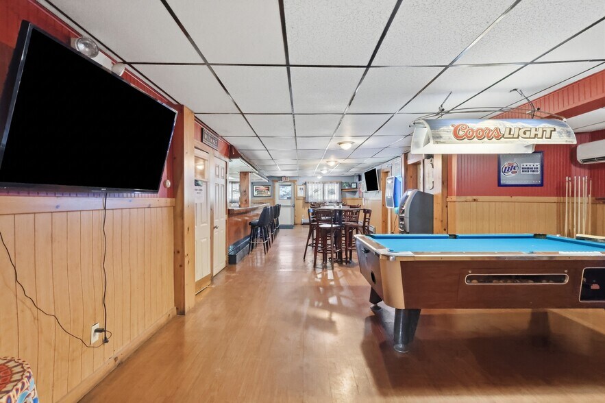 More Photos Of 225 Owego Turnpike, Waymart Specialty For Sale
