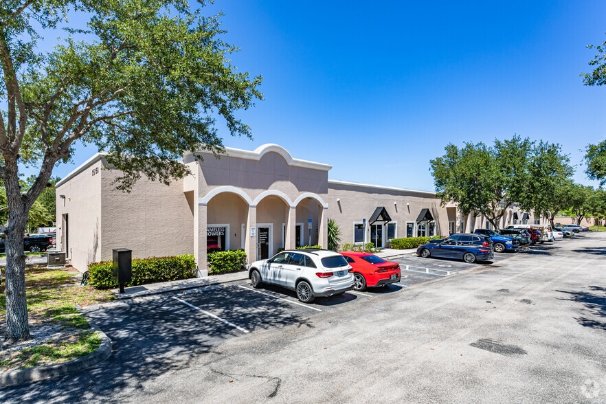 More Photos Of 25150 Bernwood Dr, Bonita Springs Light Distribution For Lease