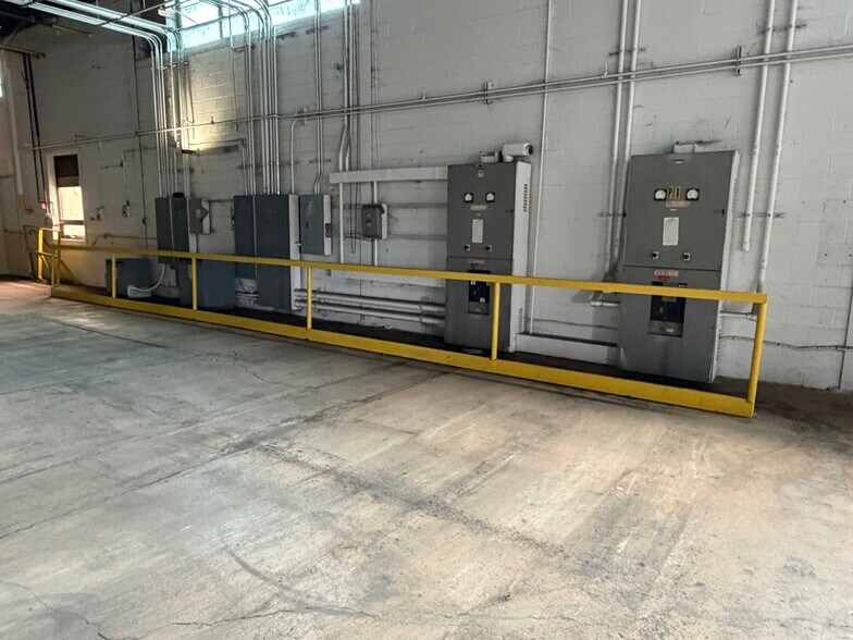More Photos Of 2636 S Work St, Falconer Manufacturing For Lease