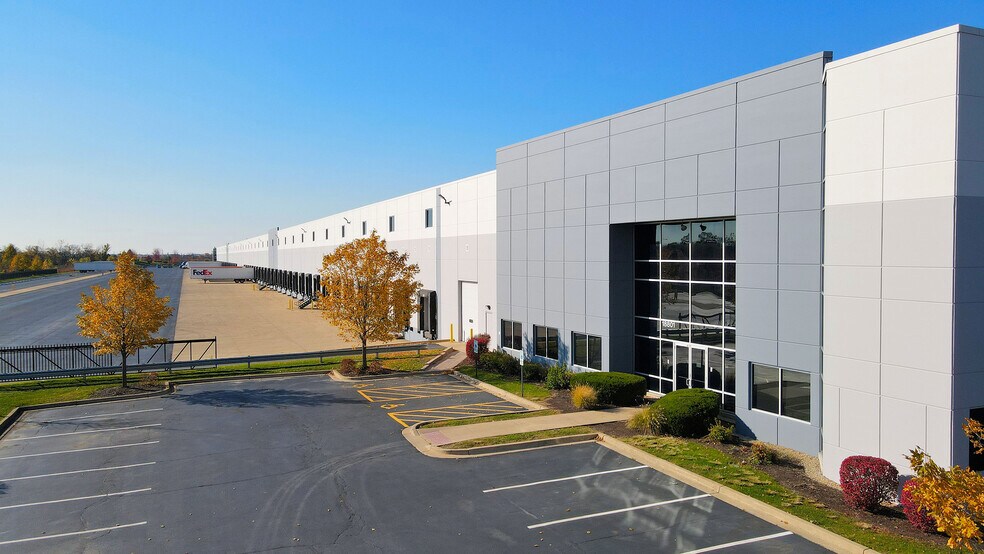 More Photos Of 18801 Oak Park Ave, Tinley Park Warehouse For Lease