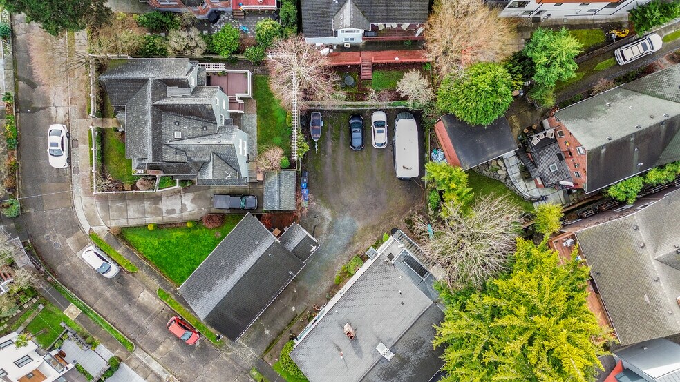 More Photos Of 1425 Palm Ave SW, Seattle Multifamily For Sale
