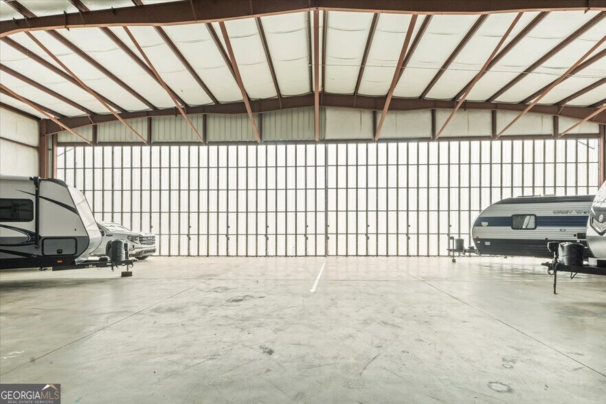 More Photos Of 109 Gasque Dr, LaFayette Airplane Hangar For Sale