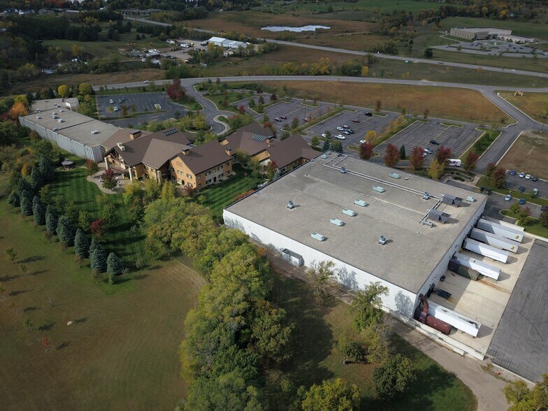 More Photos Of 1920 Turning Leaf Ln SW, Alexandria Warehouse For Lease