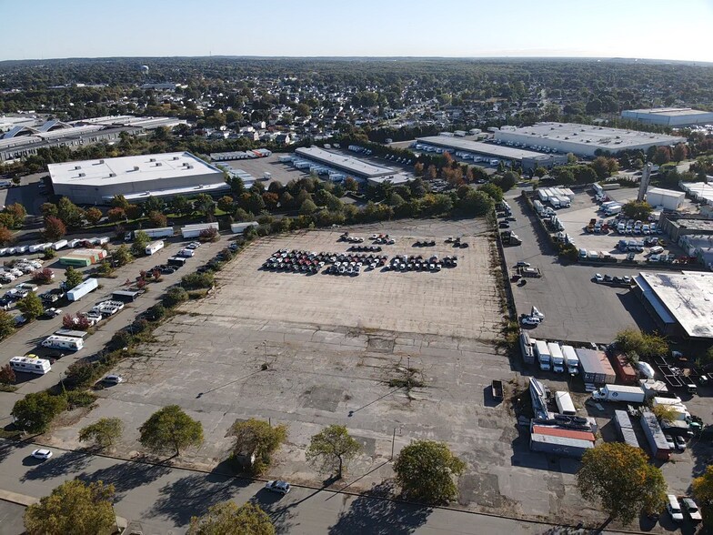 More Photos Of 500 Grumman Rd, Bethpage Land For Lease