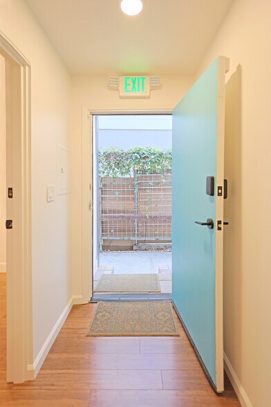 More Photos Of 2035-2037 Ashby Ave, Berkeley Storefront Retail Residential For Sale