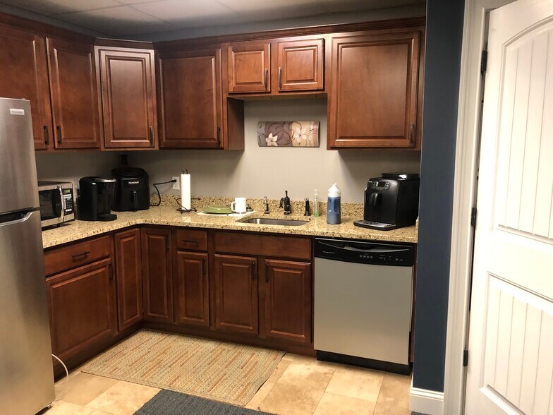 More Photos Of 271 US Highway 46, Fairfield Office Residential For Sale