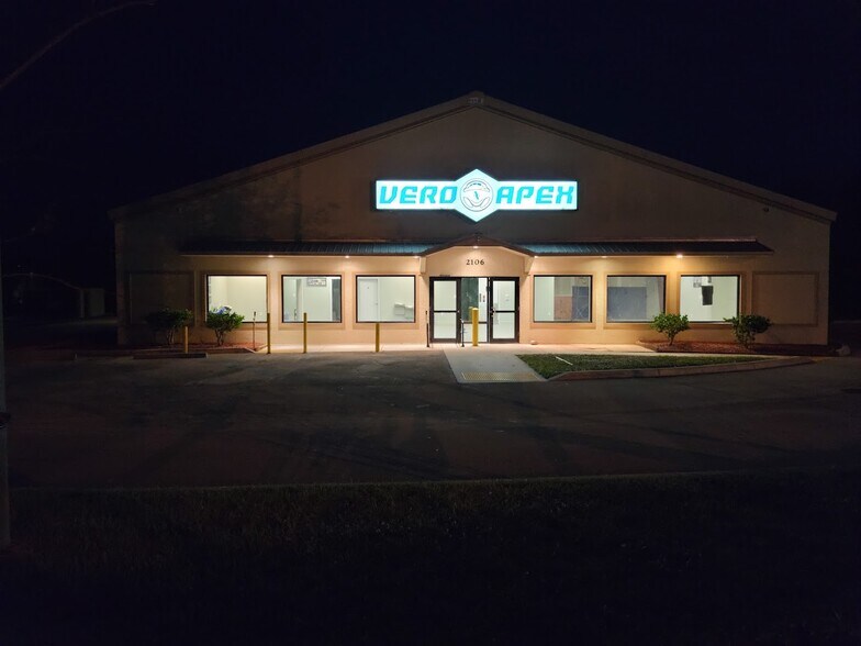 More Photos Of 2106 S US Highway 1, Vero Beach Freestanding For Sale