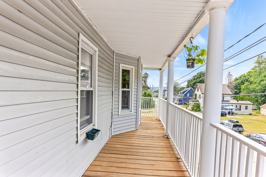More Photos Of 51 Tanguay St, Sanford Apartments For Sale