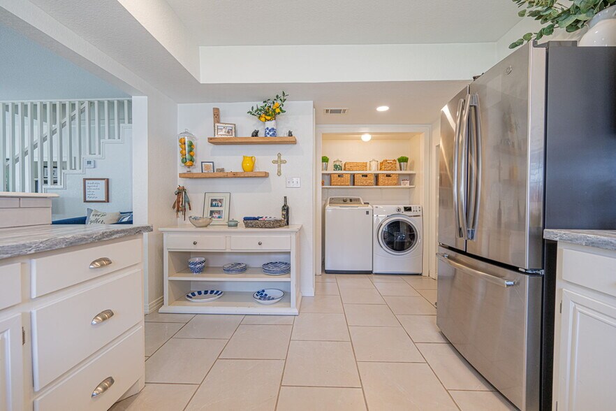 More Photos Of 1400 Sam Houston St, Sweetwater Hospitality For Sale