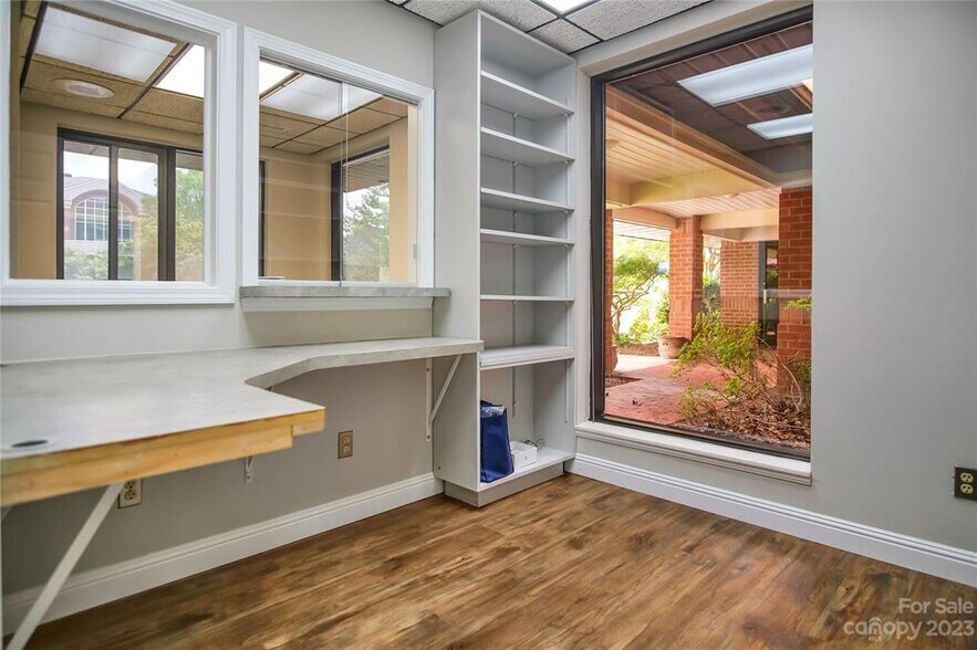 More Photos Of 510 W King St, Kings Mountain Medical For Lease