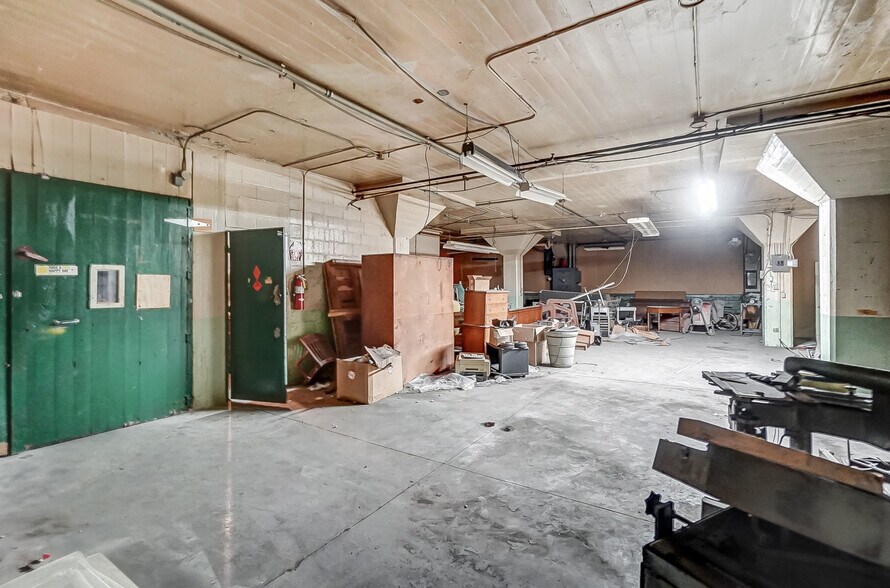 More Photos Of 203 S Wittenberg Ave, Springfield Industrial For Sale