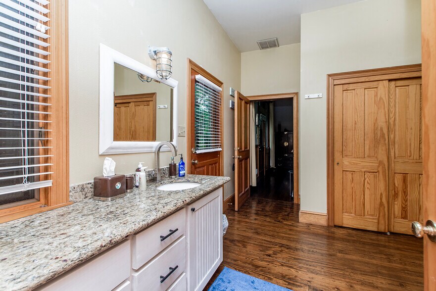 More Photos Of 11030 Garden Ln, Folsom Specialty For Sale