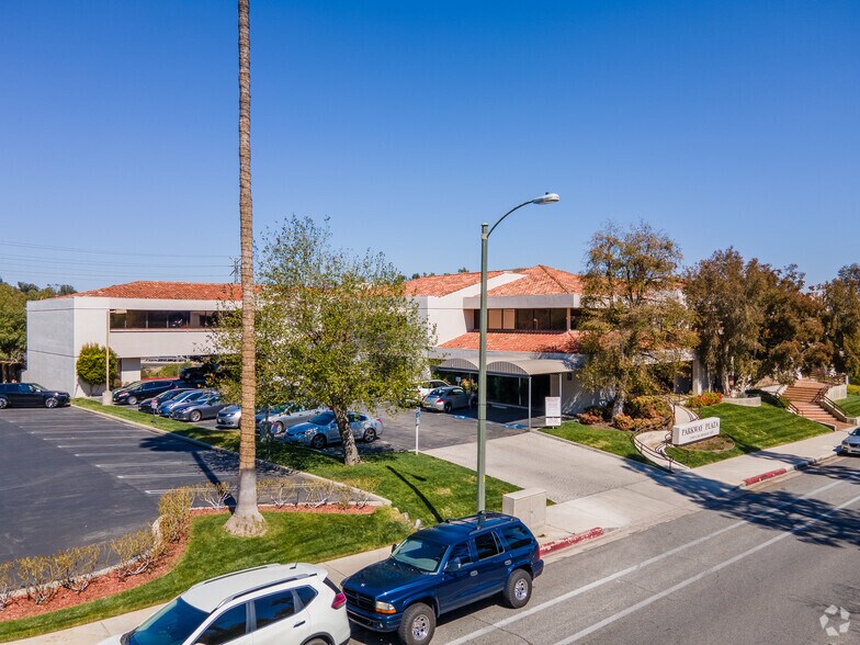 More Photos Of 23945 Calabasas Rd, Calabasas Office For Lease