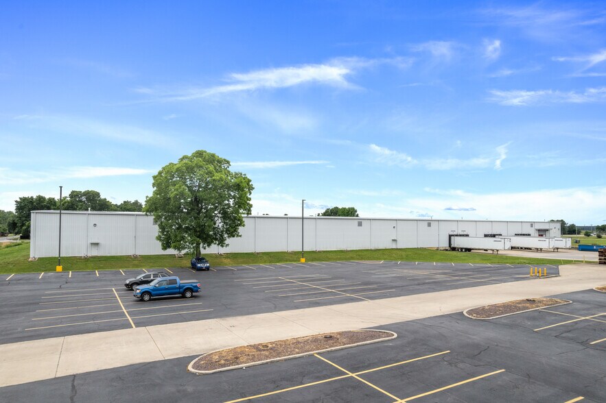 More Photos Of 1515 Cravens Rd, Poplar Bluff Warehouse For Sale