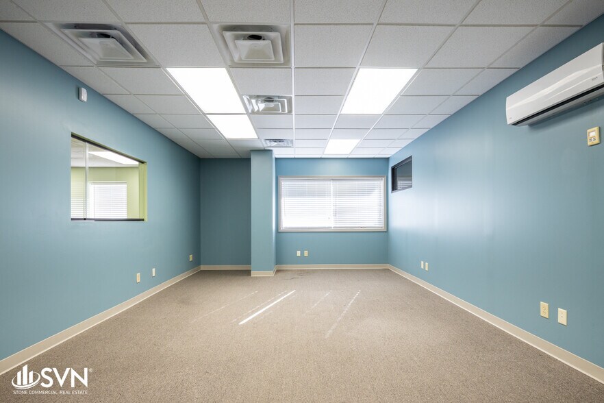 More Photos Of 111 Capital Ct, Nicholasville Industrial For Sale