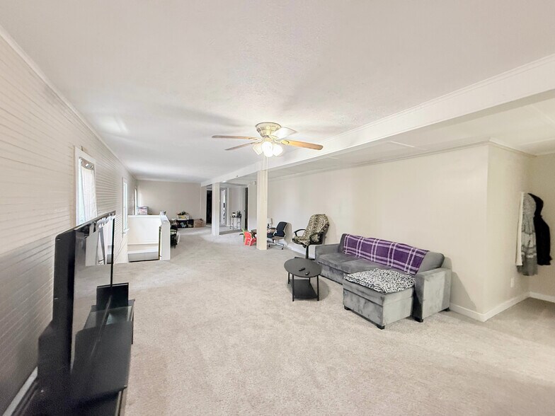 More Photos Of 1990 Ridge Rd, Ontario Storefront Retail Residential For Sale