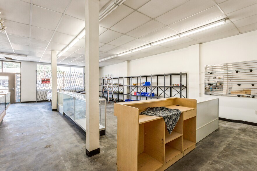 More Photos Of 1480 S State St, Salt Lake City Storefront For Sale