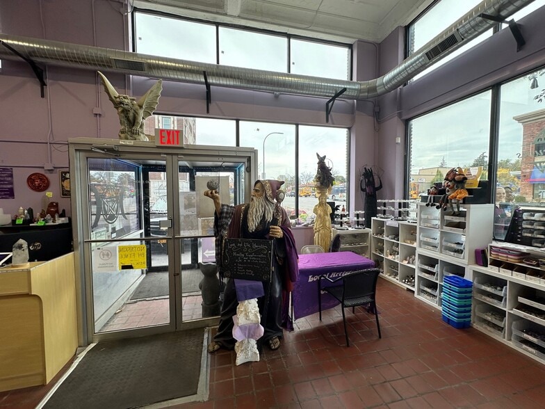 More Photos Of 727 E Main St, Rochester Restaurant For Lease