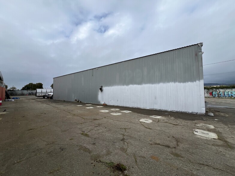 More Photos Of 1019 High St, Oakland Manufacturing For Lease