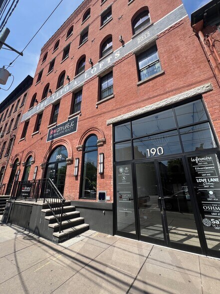 More Photos Of 190 Christopher Columbus Dr, Jersey City Office Residential For Lease