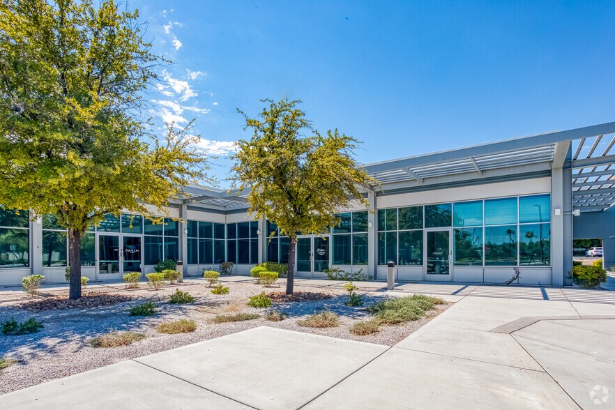 More Photos Of 6650 Via Austi Pky, Las Vegas Office For Lease