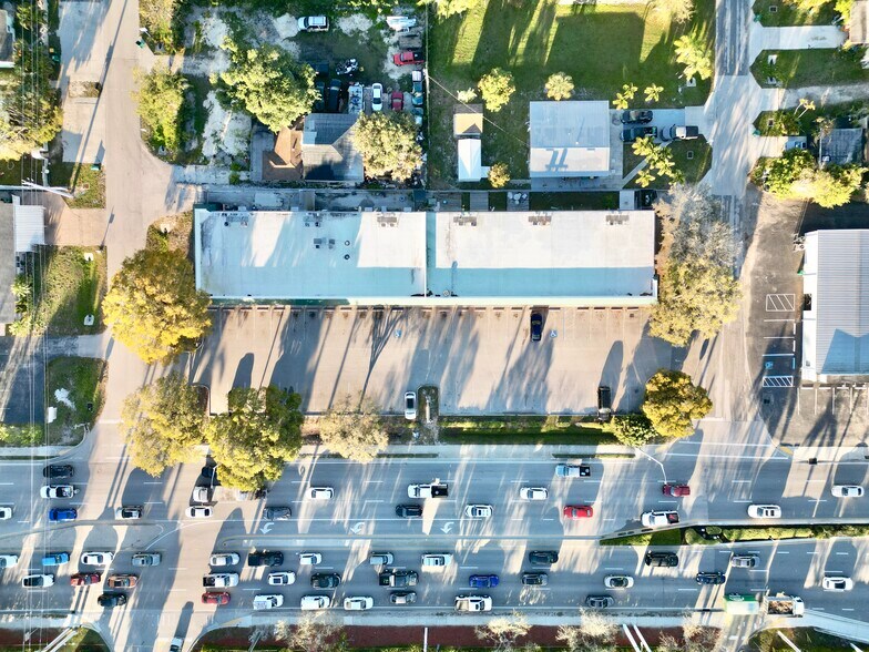 More Photos Of 1800-1848 Airport Rd S, Naples Unknown For Sale