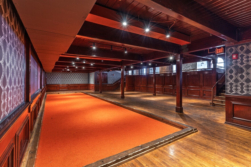 More Photos Of 249 Ponce De Leon Ave NE, Atlanta Restaurant For Sale