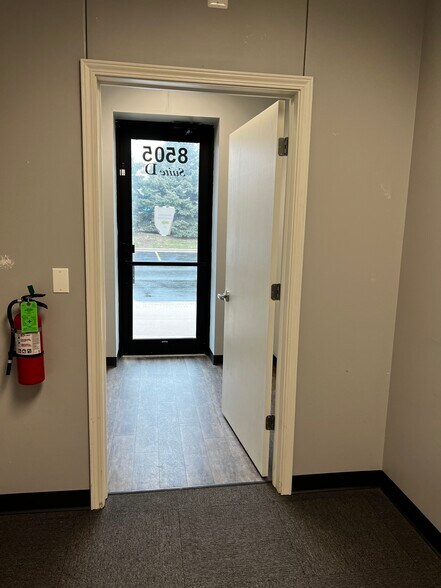 More Photos Of 8505 W 183rd St, Tinley Park Medical For Lease