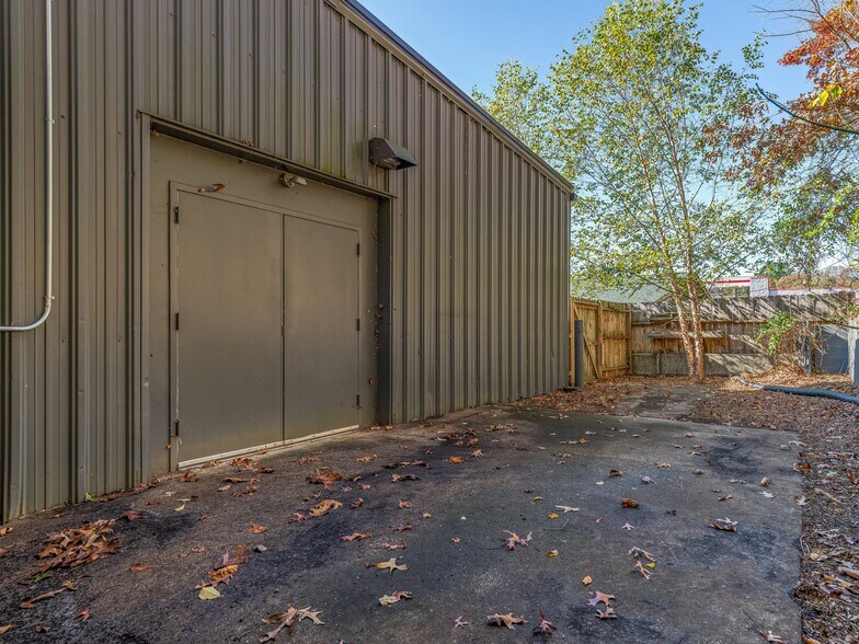 More Photos Of 99 New Leicester Hwy, Asheville Storefront Retail Office For Lease