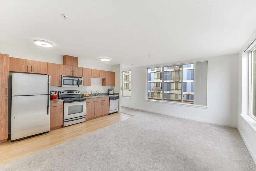 More Photos Of 118 Republican St, Seattle Apartments For Lease