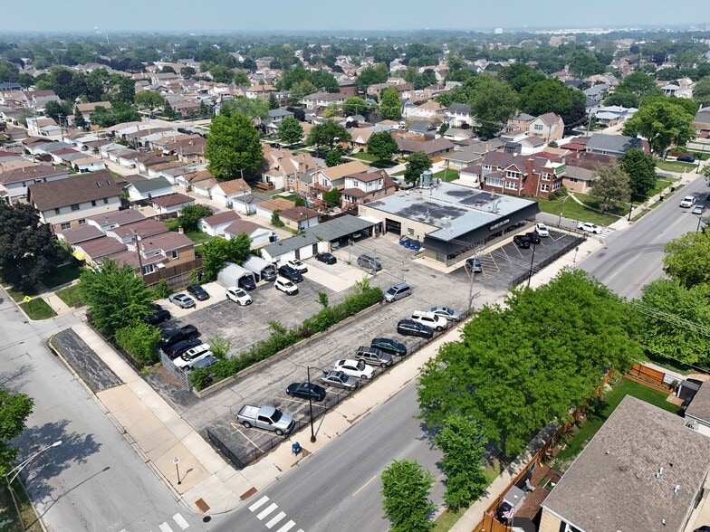 More Photos Of 7606 W Touhy Ave, Chicago Auto Repair For Sale