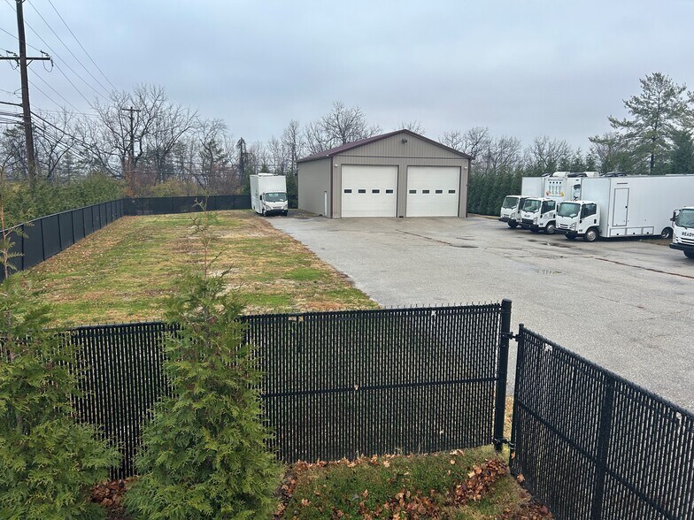 More Photos Of 403 Flint Hill Rd, King Of Prussia Warehouse For Lease