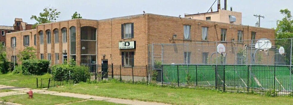 More Photos Of 12040 Broadstreet Ave, Detroit Assisted Living For Sale