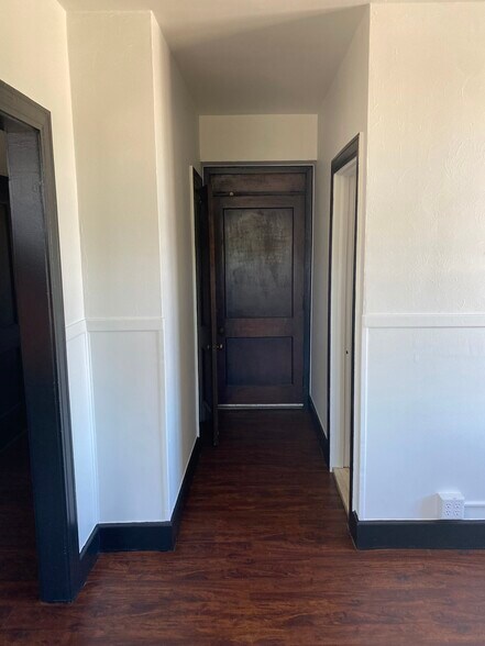 More Photos Of 404 E Main St, Niles Apartments For Sale