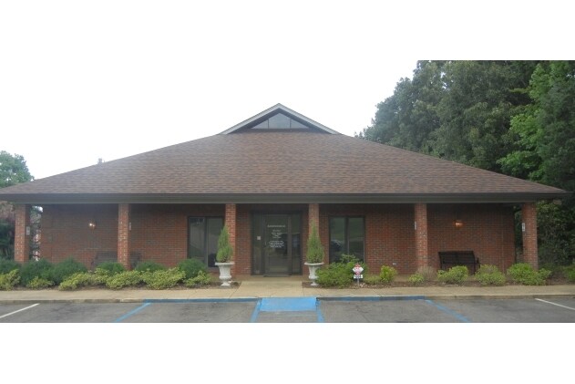 More Photos Of 1308 Belk Blvd, Oxford Medical For Sale