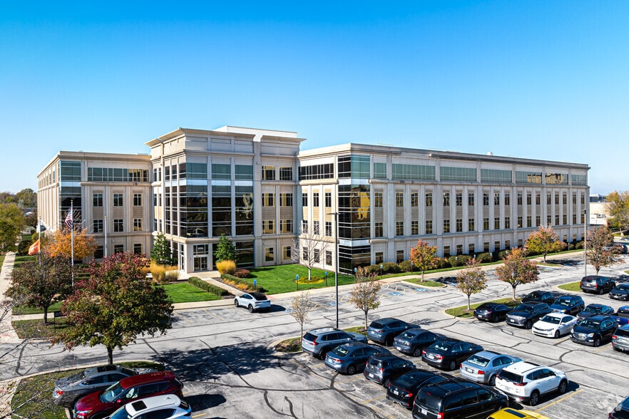 More Photos Of 6700 W 115th St, Overland Park Office For Lease