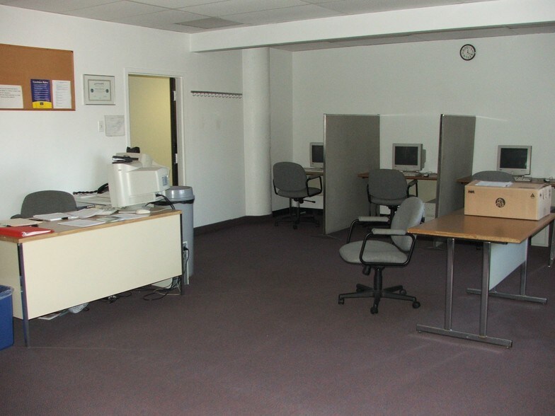 More Photos Of 635-641 Smithfield St, Pittsburgh Office For Sale