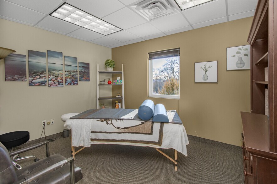 More Photos Of 4641-4671 White Bear Pky, White Bear Lake Office Residential For Sale