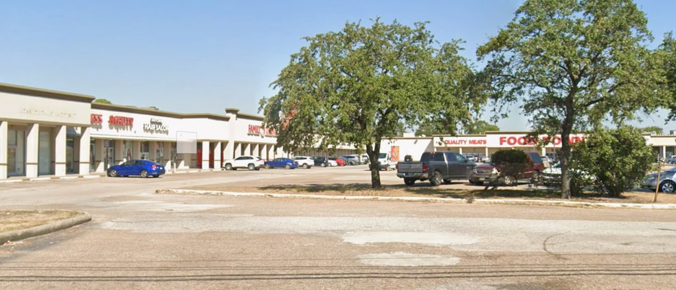 More Photos Of 5305-5377 Antoine Dr, Houston Unknown For Lease