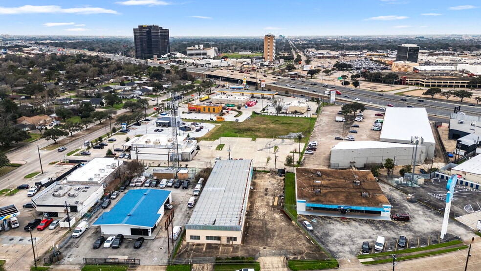 More Photos Of 6816 Larkwood Dr, Houston Industrial For Sale