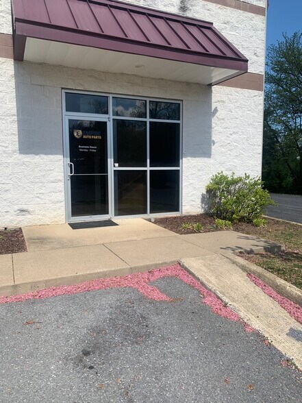 More Photos Of 180 Prosperity Dr, Winchester Flex For Sale