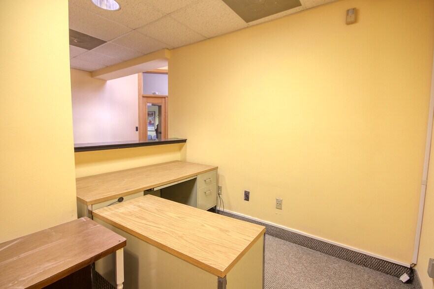 More Photos Of 509 Stillwells Corner Rd, Freehold Medical For Lease