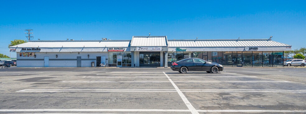 More Photos Of 9738 Garden Grove Blvd, Garden Grove Unknown For Lease