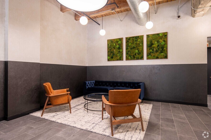 More Photos Of 118 S Clinton St, Chicago Office For Lease