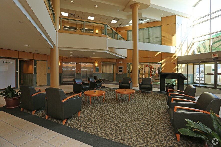 More Photos Of 6770 Dixie Hwy, Village of Clarkston Medical For Lease