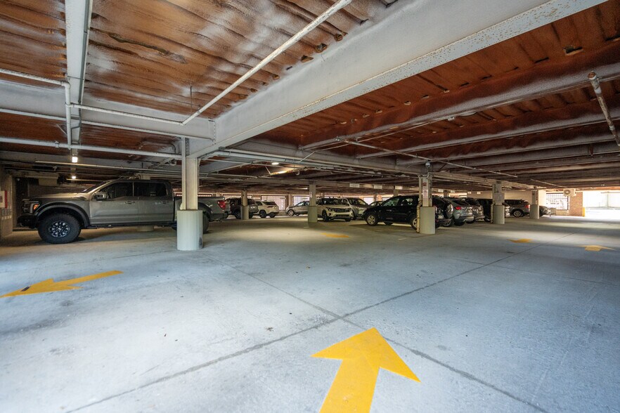 More Photos Of 525 E Bay St, Charleston Medical For Lease