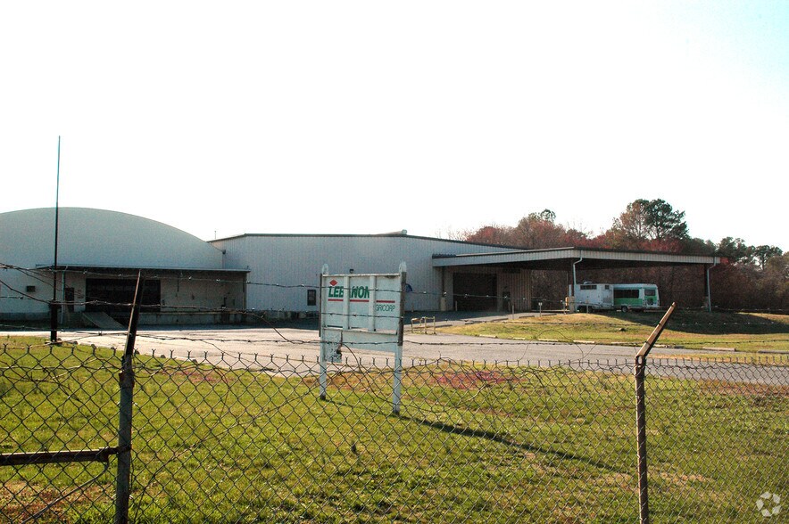 More Photos Of 8506 Potts Ln, Seaford Manufacturing For Lease