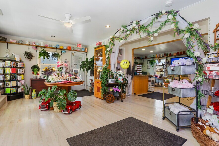 More Photos Of 1103 Route 82, East Fishkill Freestanding For Sale