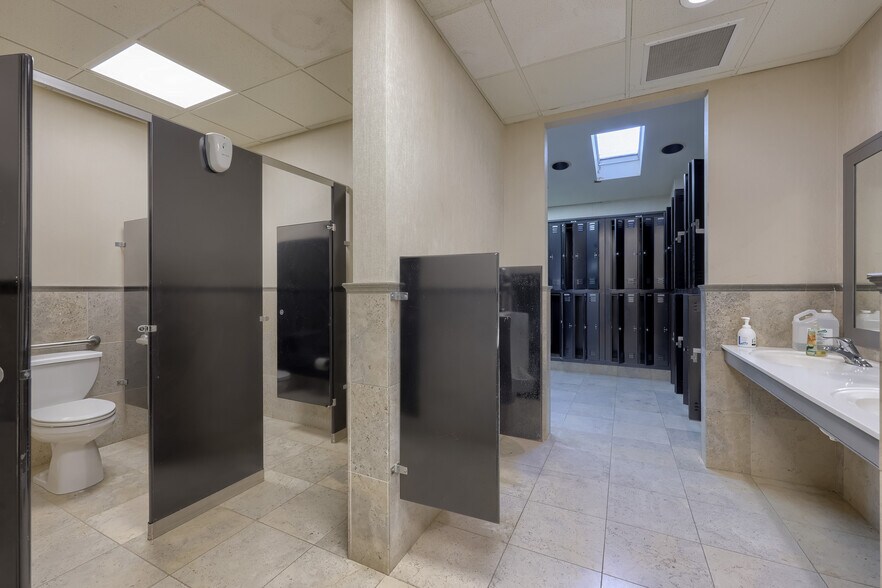 More Photos Of 709 Hartman Station Rd, Lancaster Loft Creative Space For Lease