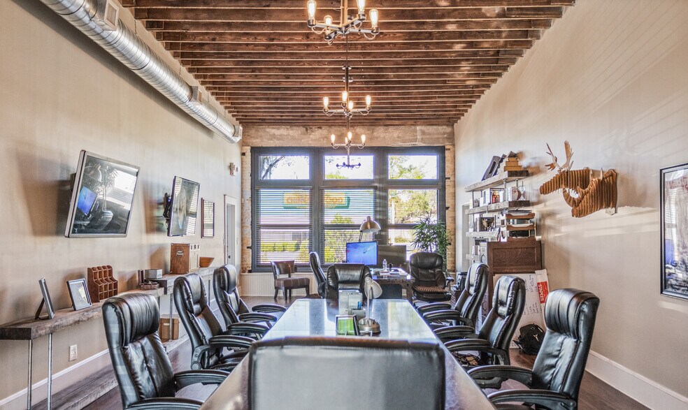 More Photos Of 1501-1505 N Main St, Jacksonville Storefront Retail Office For Lease